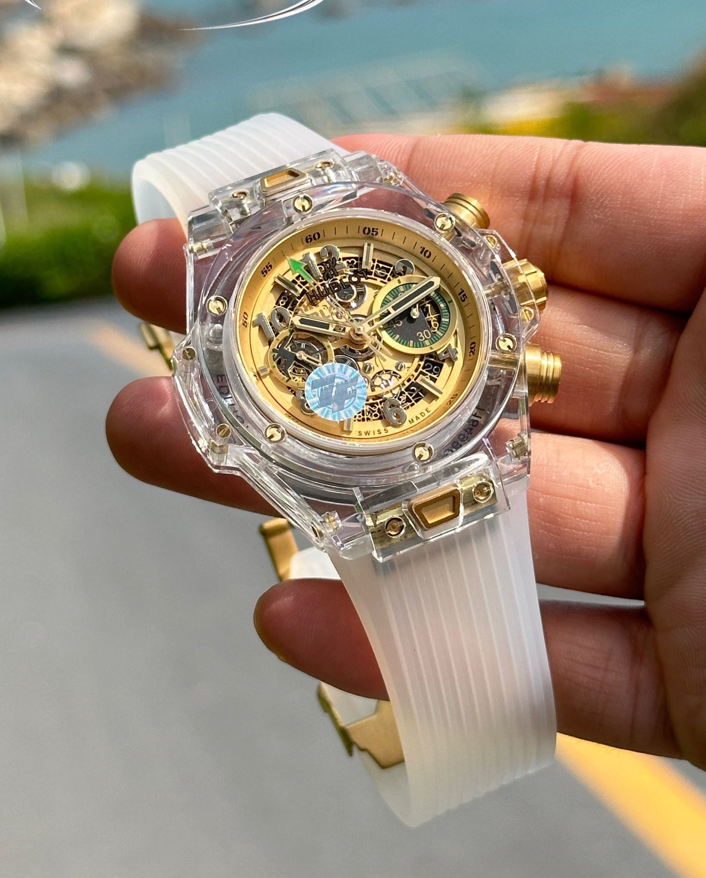Hublot BIG BANG Classic Series 411.JX.4802.RT "Transparent Watch"