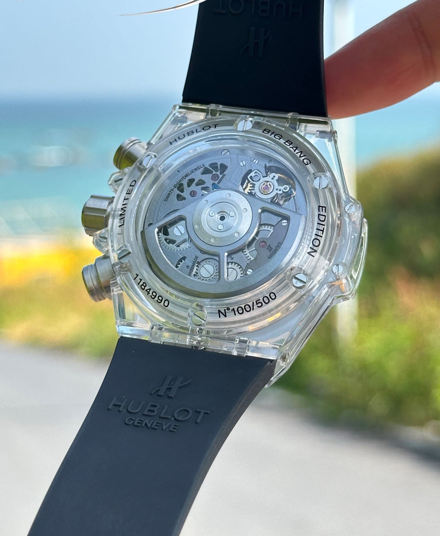 Hublot BIG BANG Classic Series 411.JX.4802.RT "Transparent Watch"