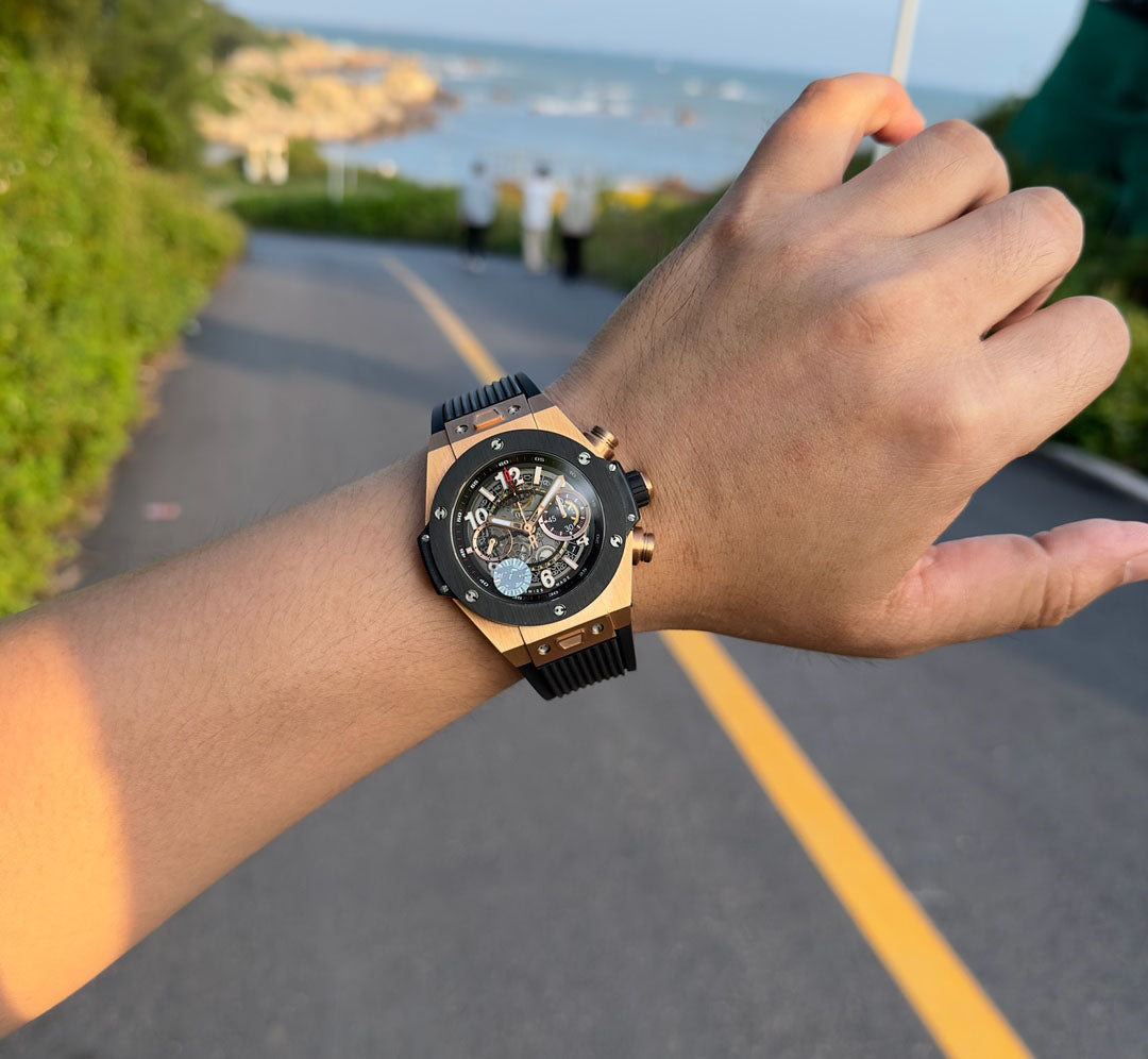 Hublot Lightweight Rubber Strap Watch