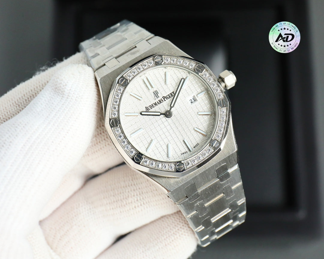 Audemars Piguet Royal Oak Quartz Women's Wrist Watch