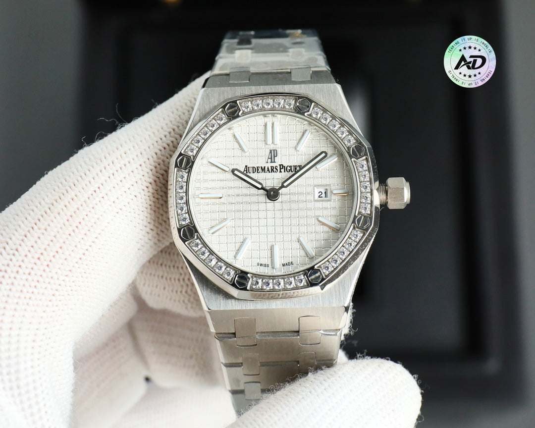 Audemars Piguet Royal Oak Quartz Women's Wrist Watch