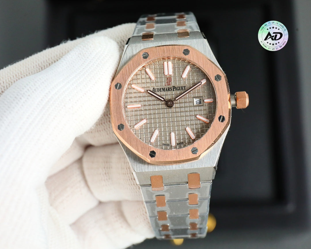 Audemars Piguet Royal Oak Quartz Wrist Watch for Women