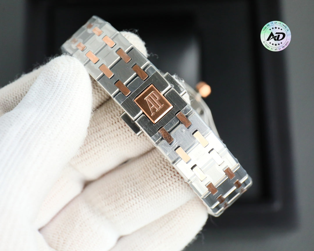 Audemars Piguet Royal Oak Quartz Wrist Watch for Women