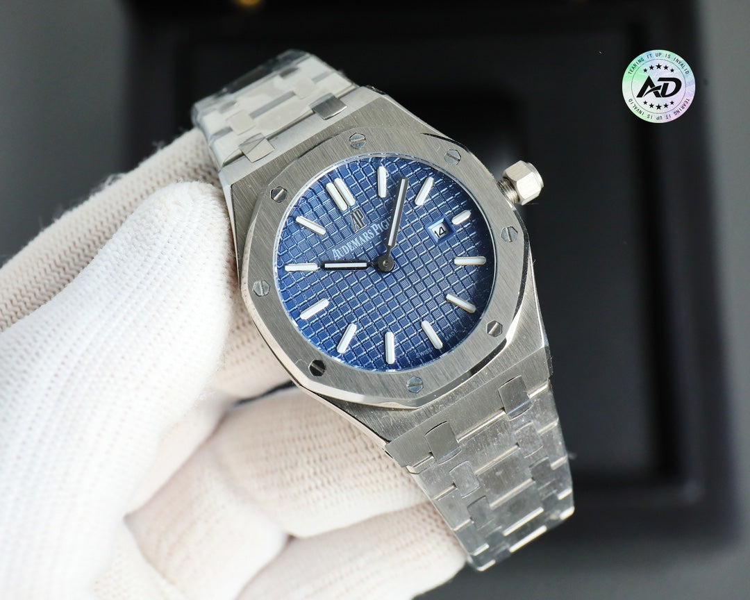 Audemars Piguet Royal Oak Quartz Wrist Watch for Women