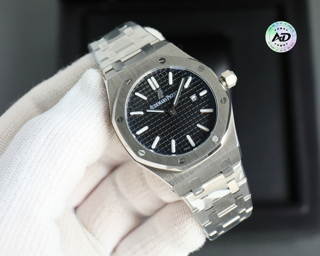 Audemars Piguet Royal Oak Quartz Wrist Watch for Women