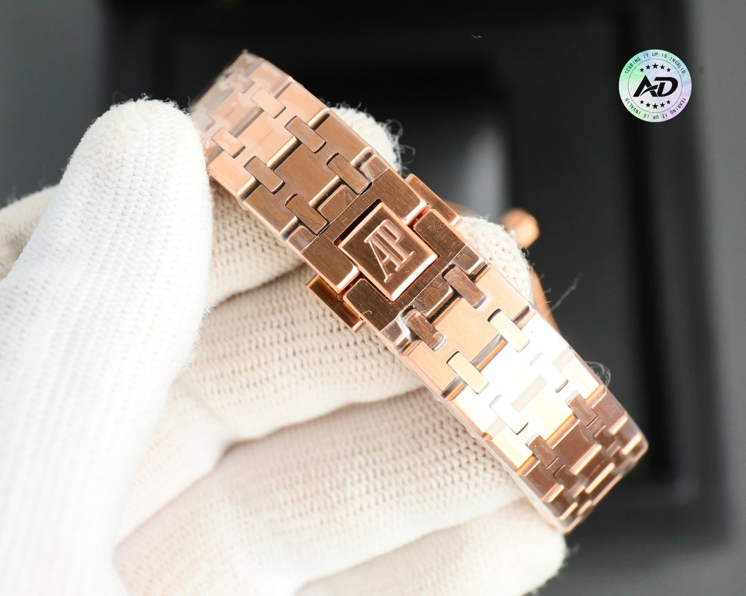 Audemars Piguet Royal Oak Quartz Wrist Watch for Women