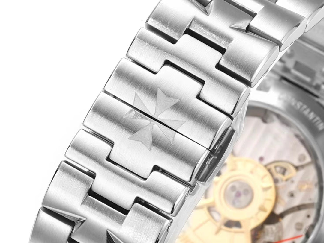 Vacheron Constantin Overseas 4500V Wrist Watch
