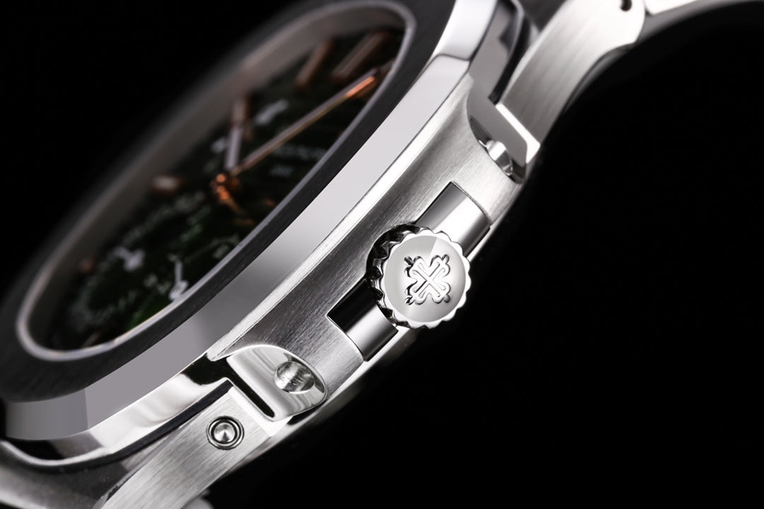 Patek Philippe Nautilus 5712/1A-001 Multi functional Watch