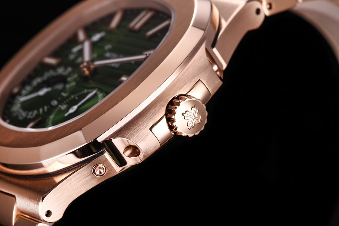 Patek Philippe Nautilus 5712/1A-001 Multi functional Watch