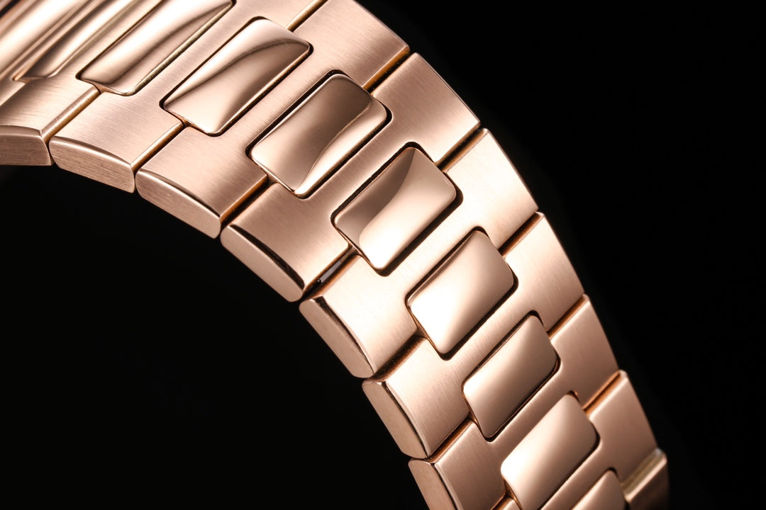Patek Philippe Nautilus 5712/1A-001 Multi functional Watch