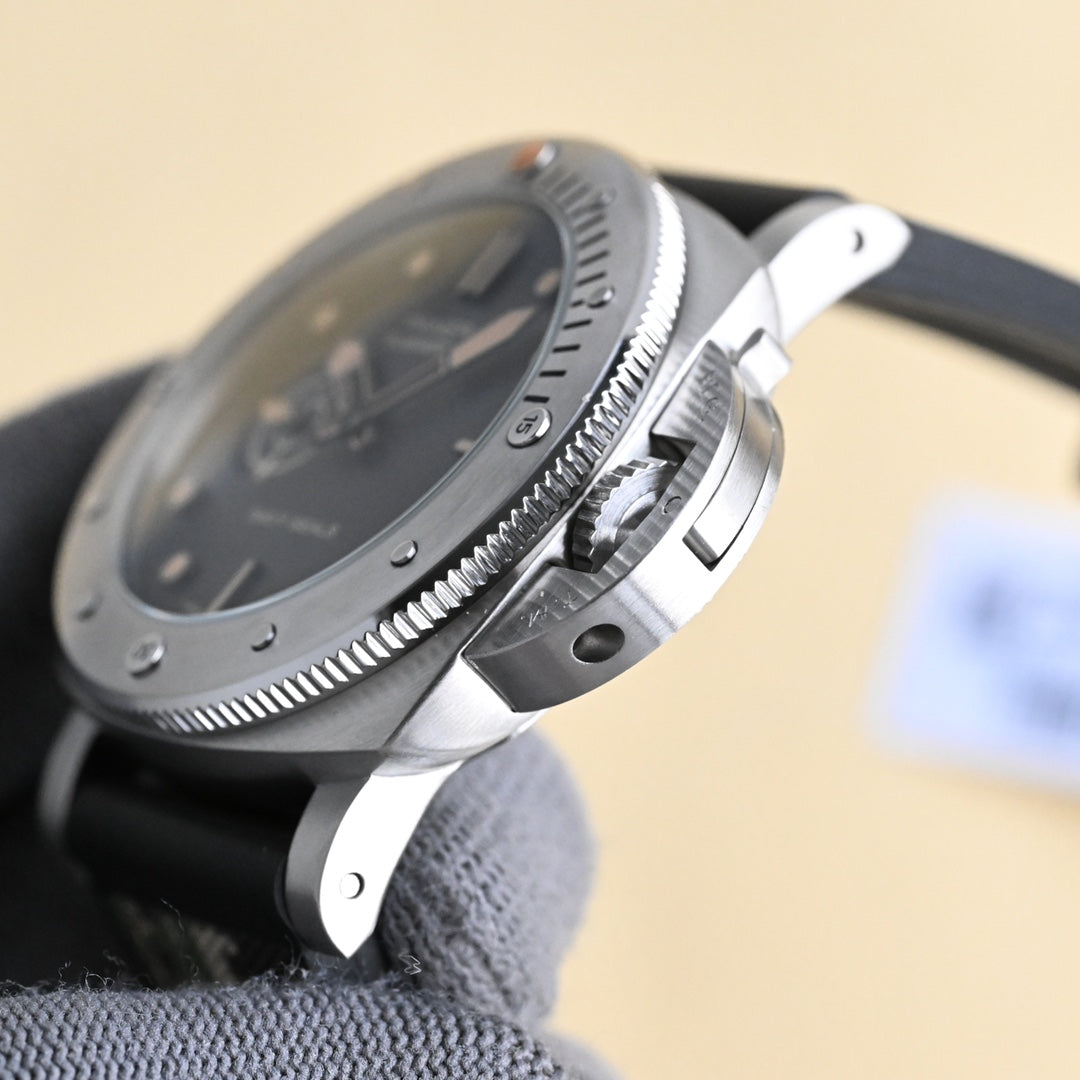 Panerai Submersible Navy Seals Diving Series Wrist Watch