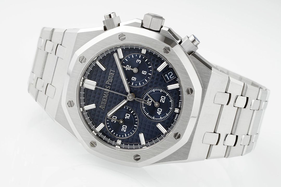 Audemars Piguet Royal Oak 26240ST Selfwinding Chronograph Wrist Watch