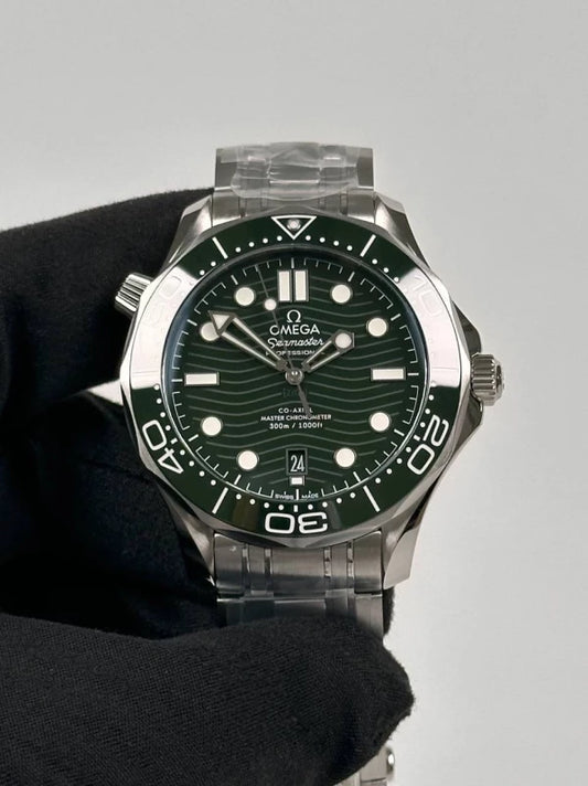 Omega Seamaster Diver 300m coaxial master timer 42mm watch