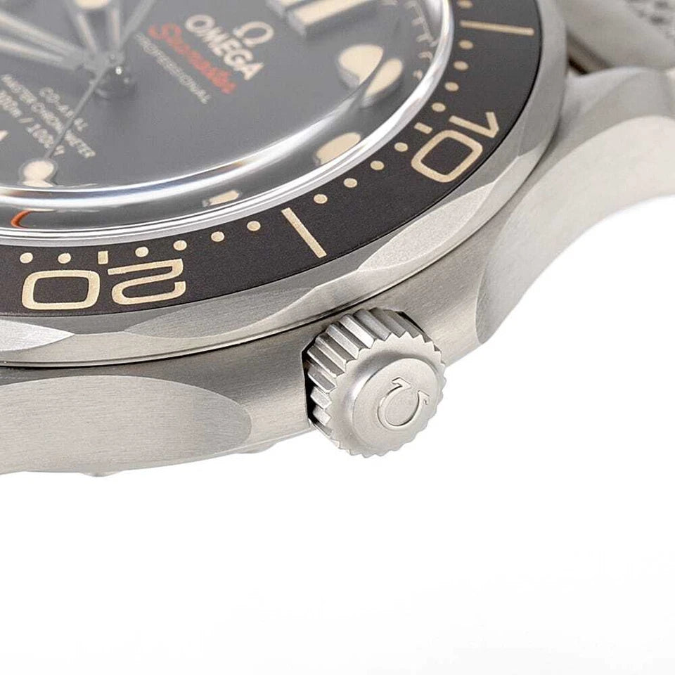 OMEGA Seamaster Diver 300M Co-Axial Master Chronometer 007 210.90.42.20.01.0...
