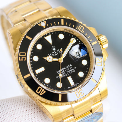 Rolex Perpetual Date Submariner Wrist Watch