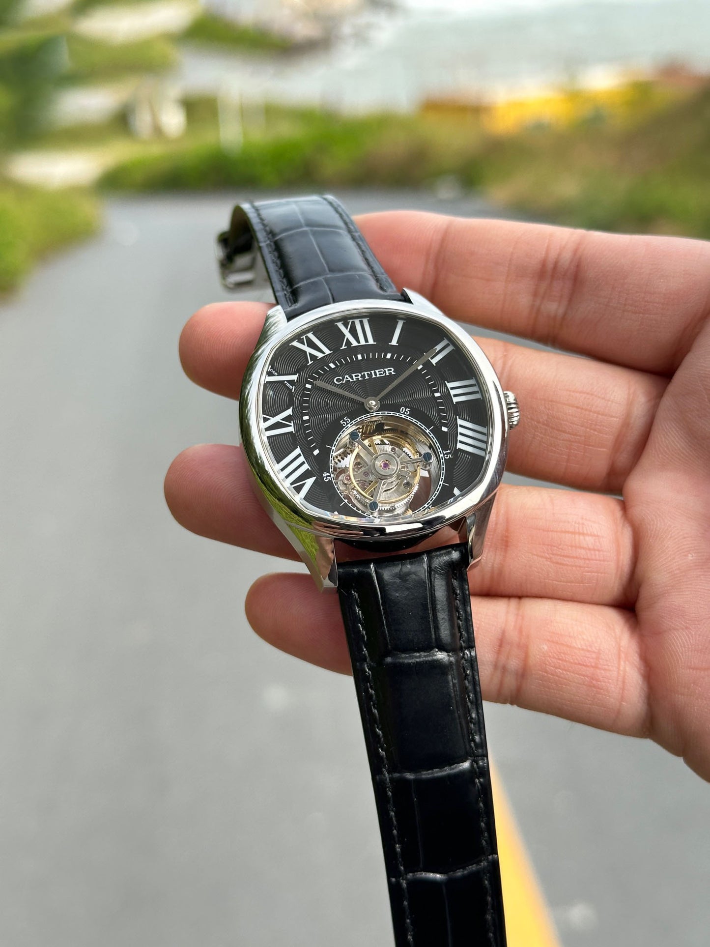 Cartier Rotonde de Cartier series floating tourbillon watch