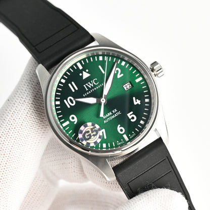 IWC PILOT'S WATCHES Mercedes-AMG PETRONAS Formula One™ Team IW328210