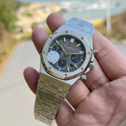 Audemars Piguet Royal Oak Chronograph Luminous Wrist Watch