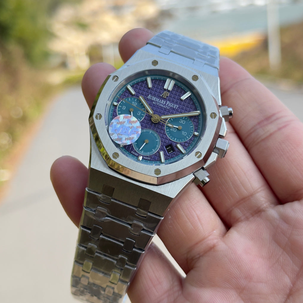 Audemars Piguet Royal Oak Chronograph Luminous Wrist Watch