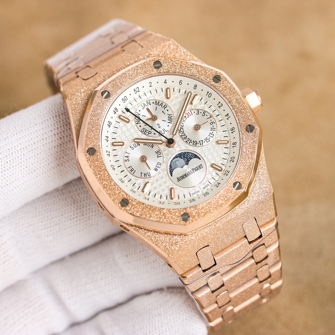 Audemars Piguet Royal Oak Frosted Gold Wrist Watch