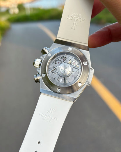 Hublot Lightweight Rubber Strap Watch