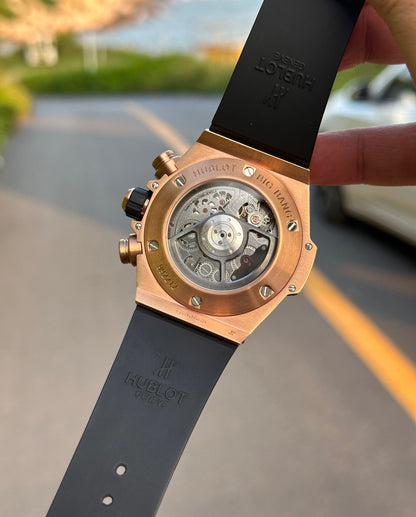 Hublot Lightweight Rubber Strap Watch