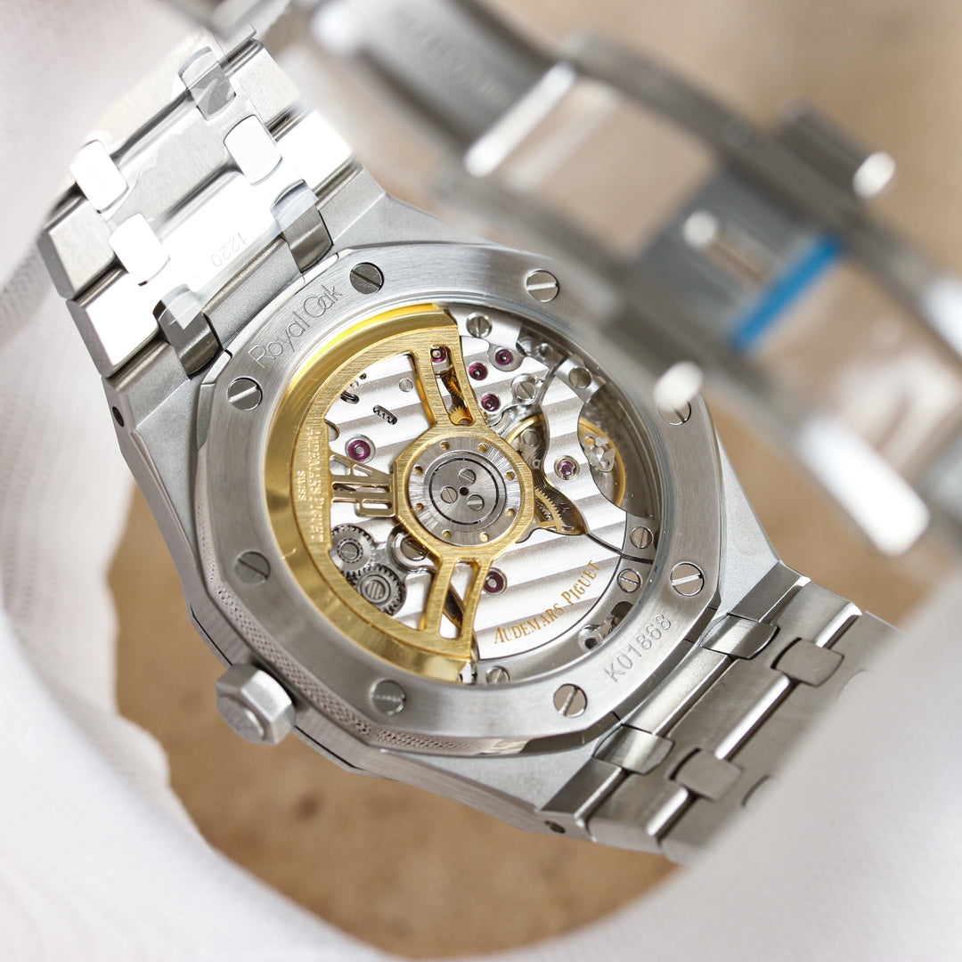 Audemars Piguet Royal Oak 15500 Wrist Watch
