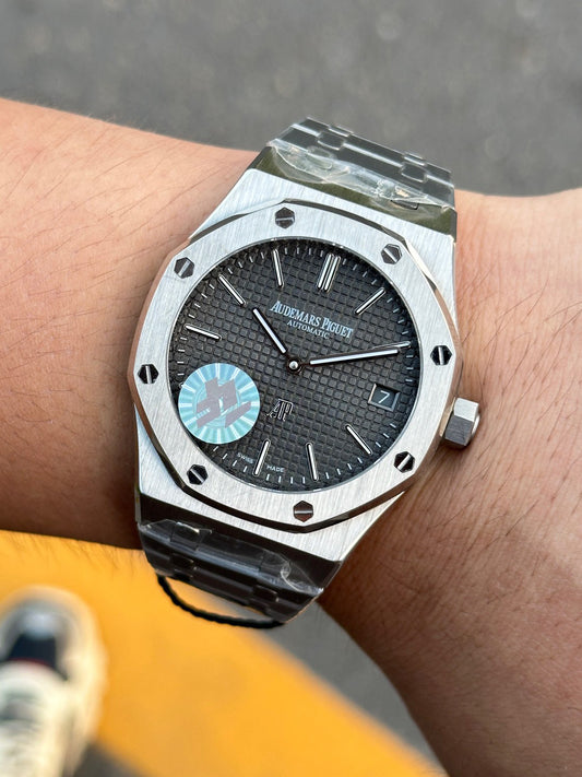 Audemars Piguet Royal Oak "Jumbo" Extra-Thin Wrist Watch