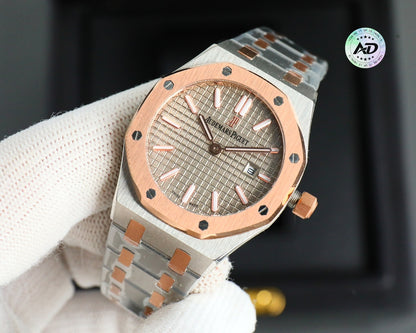 Audemars Piguet Royal Oak Quartz Wrist Watch for Women