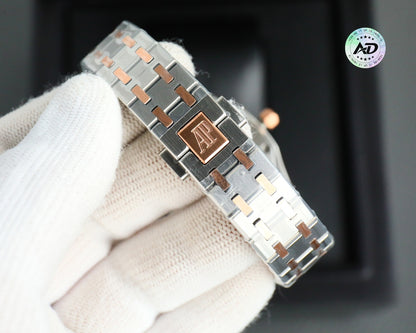 Audemars Piguet Royal Oak Quartz Wrist Watch for Women