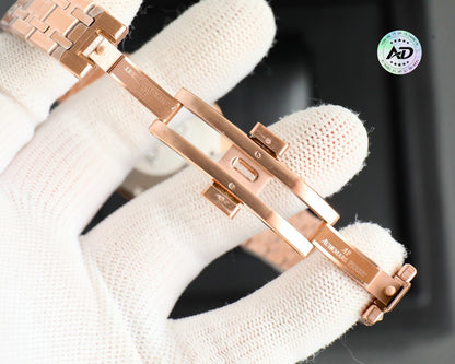 Audemars Piguet Royal Oak Quartz Wrist Watch for Women