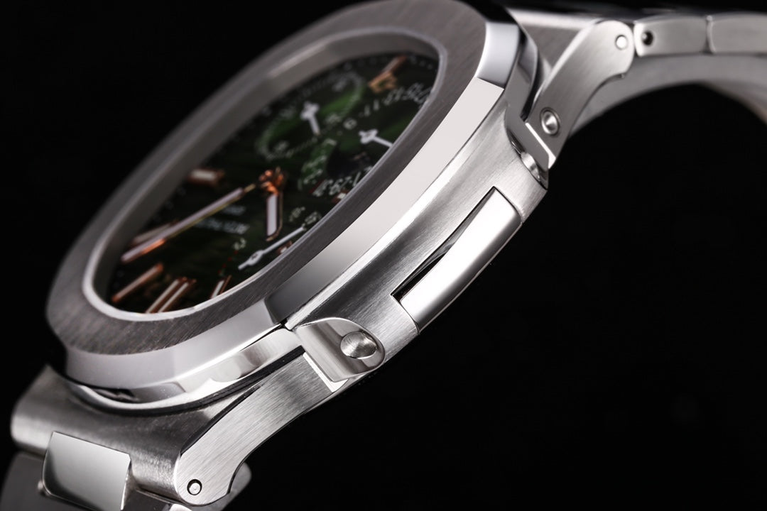 Patek Philippe Nautilus 5712/1A-001 Multi functional Watch